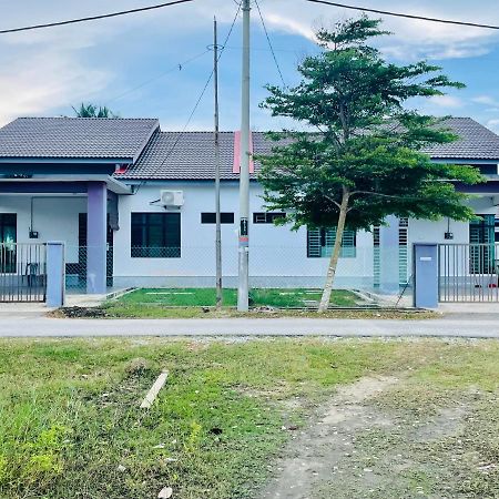 Arwaa Homestay Beachview Bachok Exterior foto